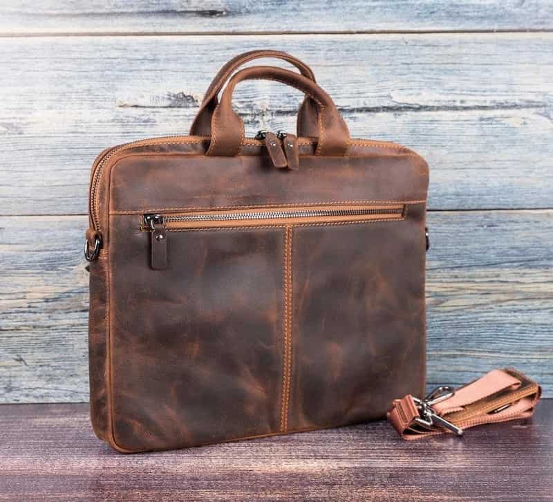 کیف چرم اداری مارال مناسب استفاده مداوم در محیط کار